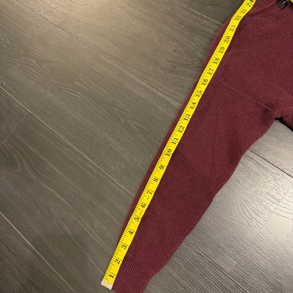 American Eagle Layer-Perfect Lightweight Sweater - Picture 5 of 7